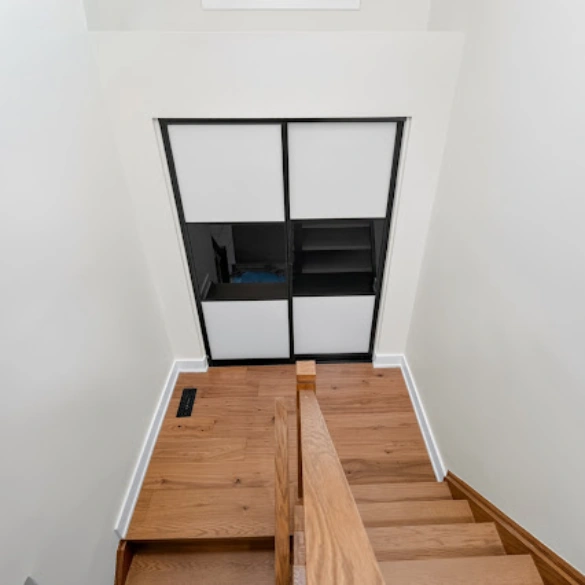 Hardwood-stairs15072026164654s2 